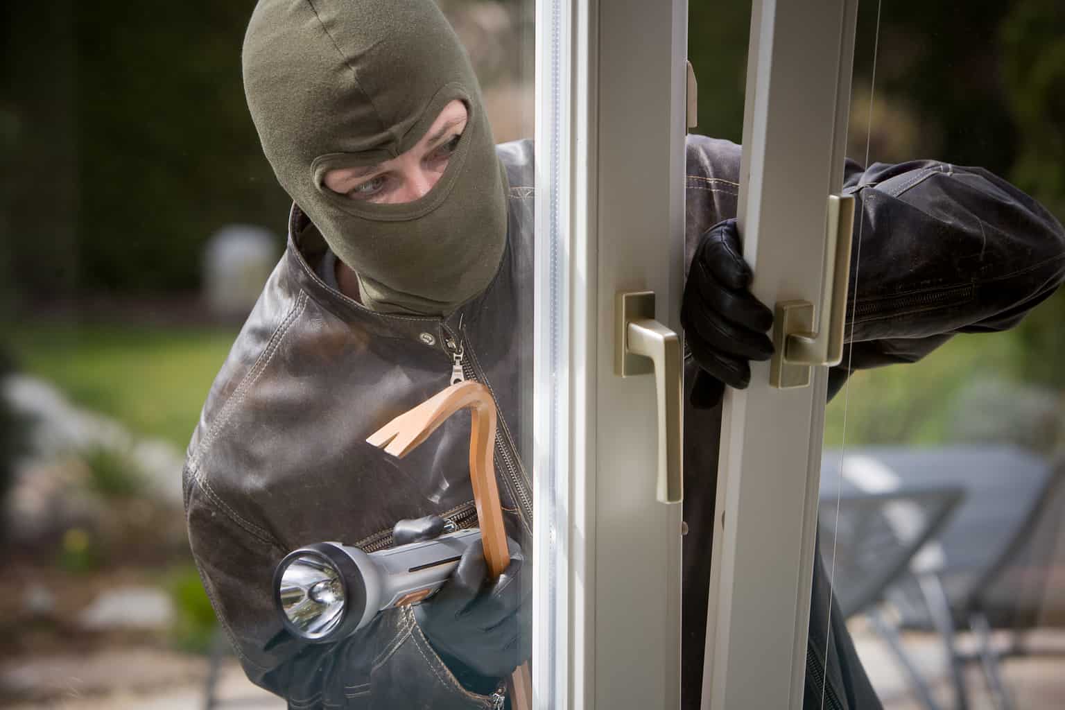 Breaking and Entering Under California Law 1 is breaking and entering a felony in California?